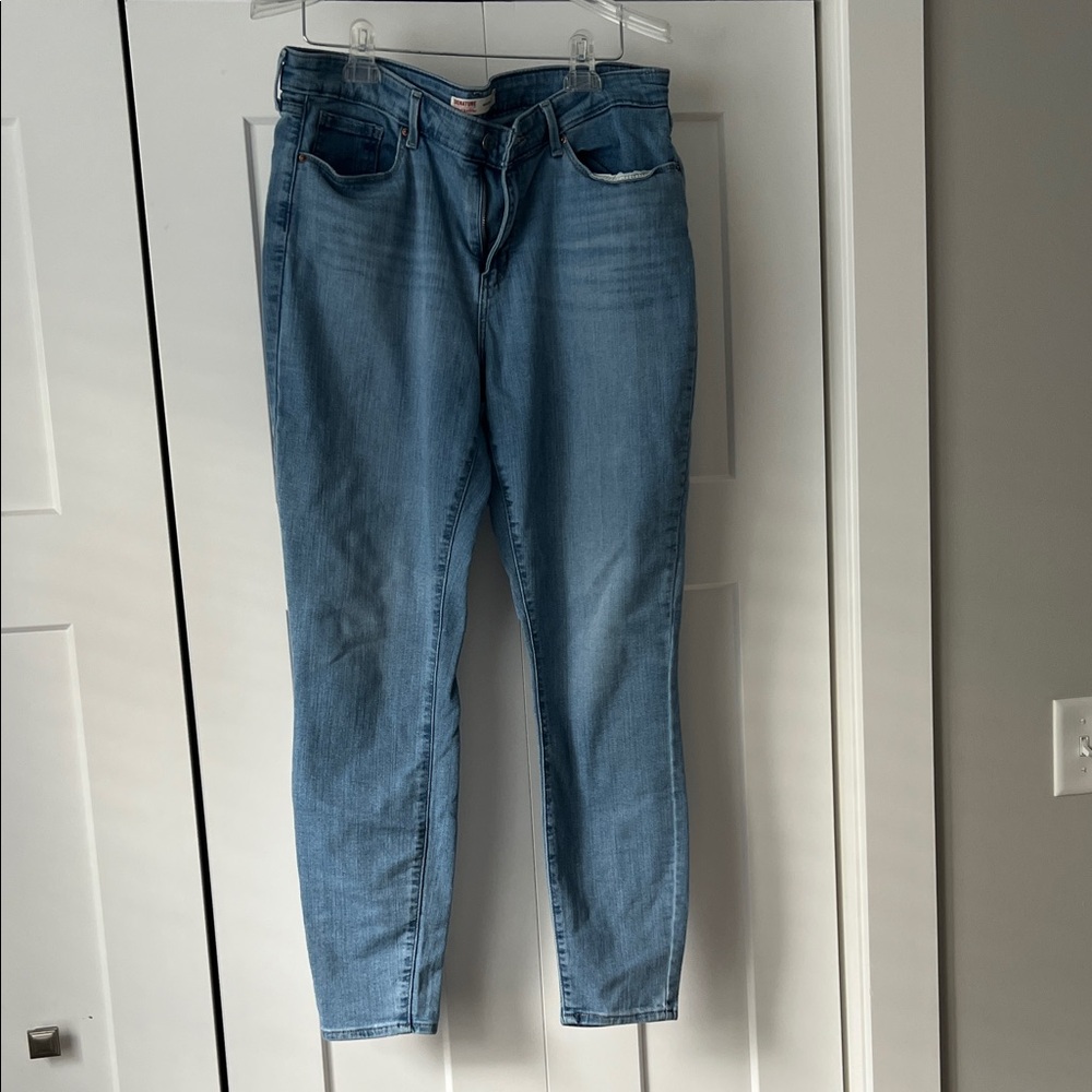 Women’s Signature by Levi’s skinny Jeans -14L